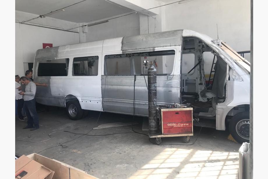 Mercedes Sprinter W907/W910 2018– Karossförlängningssats Bakre del Foto 5