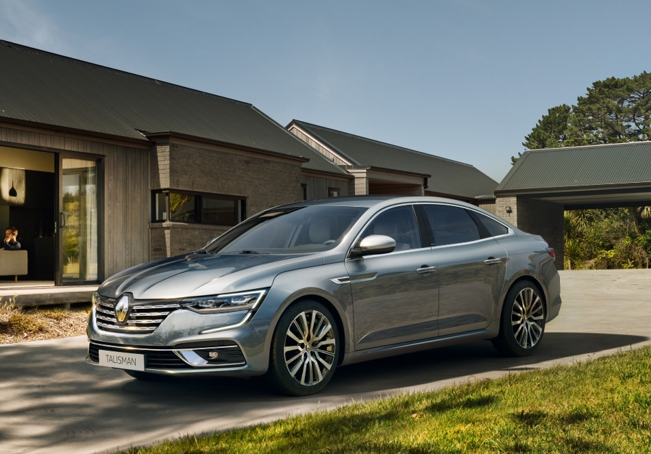 Test av Renault Talisman sedan: facelift av första generationen
