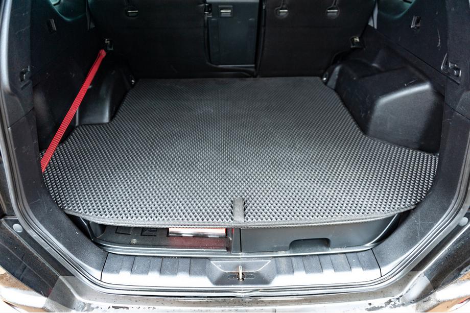 Nissan X-trail T31 2007–2014 EVA bagagerumsmatta (svart) Image