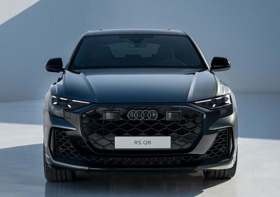 Test av Audi RS Q8: facelift 2024