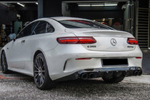 Mercedes E-class coupé C238 2016–2024 Bakre diffuser Black med avgasutblås Black (AMG53-design) foto 1