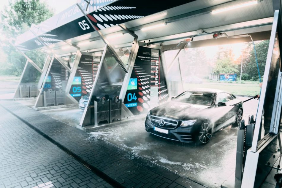 Så tvättar du bilen rätt i en gör-det-själv-tvätt