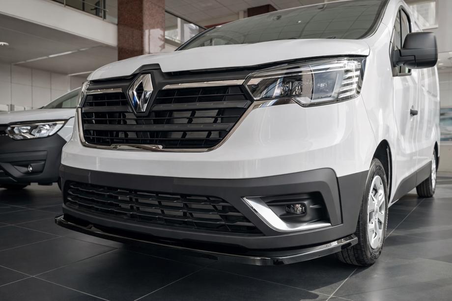 Renault Trafic 2015– Främre läppspoiler 2021+ (ABS) Foto 2