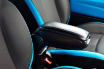 Fiat 500/500L 2013–2022 Armstöd (monteras i mugghållaren) foto 6