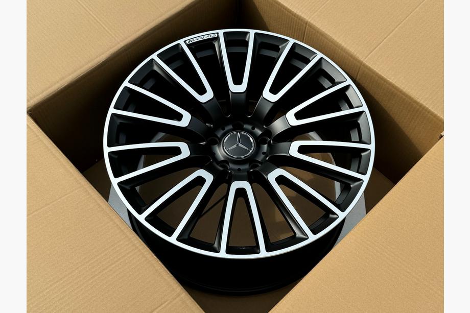 Mercedes G-Class W463 2018–2024 Smidda aluminiumfälgar Custom AMG-Design (4 st) Image