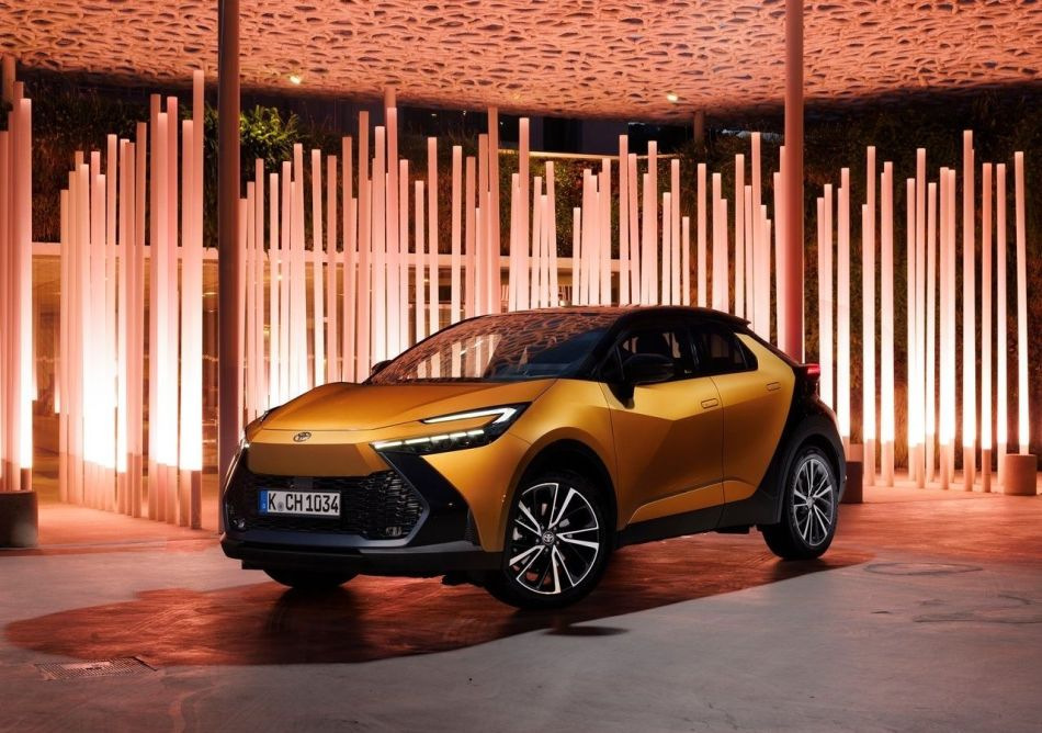 Test: den stilrena hybridcrossovern Toyota C-HR i andra generationen