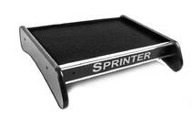 Mercedes Sprinter W907/W910 2018– Instrumentbrädshylla (Carpet) foto 1