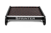Mercedes Sprinter W907/W910 2018– Hylla till instrumentpanelen (svart med röd söm) foto 2