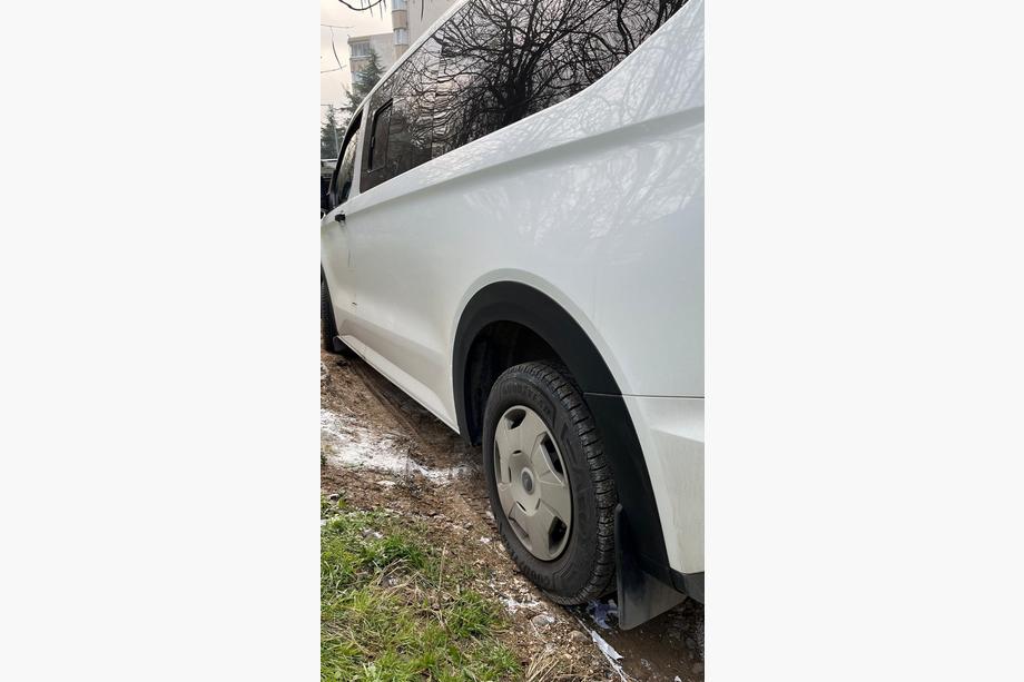Ford Custom 2023– Breda skärmbreddare (4 st, svarta) Image