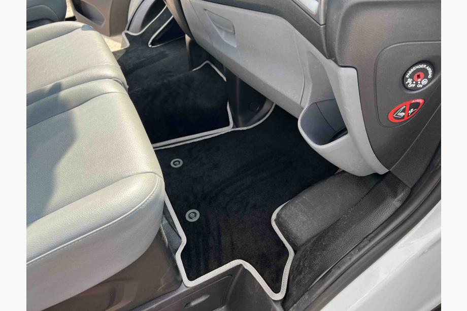 Ford Custom 2013–2022 Premium textilmattor (fram, svarta) Image