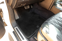 Toyota Land Cruiser 200 2007–2021 Premium textilmattor V-2 (2012-2021, svart) foto 1