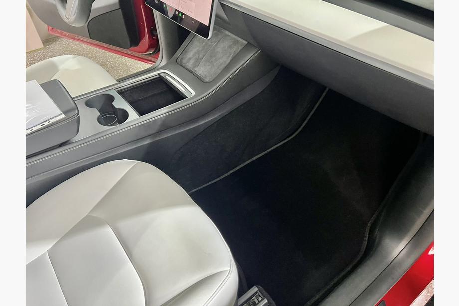 Tesla Model Y 2020– Premium textilmattor (2020-2024, svart) Foto 2