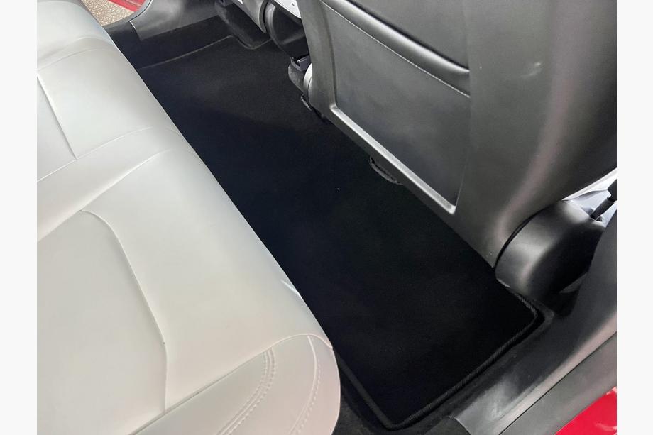 Tesla Model Y 2020– Premium textilmattor (2020-2024, svart) Foto 3