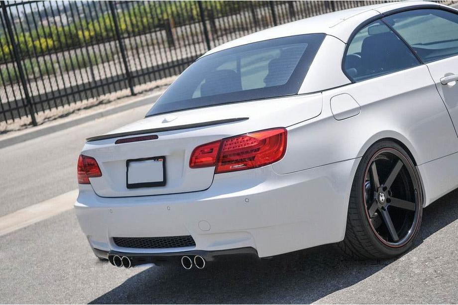 BMW 3-serien E92/E93 2006–2013 M3-Style bakspoiler (för E93, kolfiber) Foto 2