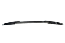 BMW 4-serien G22/23/26 2020– M4-Style V2 spoiler (för G22/G82, kolfiber) foto 4