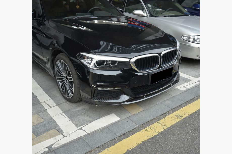 BMW 5-serien G30/G31 2017–2023 Frontläpp till stötfångare FRP V7 (2017-2020 M-Sport) Foto 7