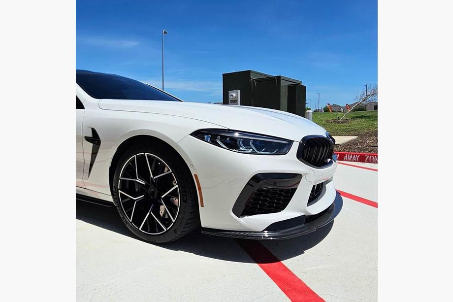 BMW 8-serie G14/G15/G16 2018– Frontläpp / lipspoiler till främre stötfångare (för F91/F92/F93 M8, kolfiber) Foto 4