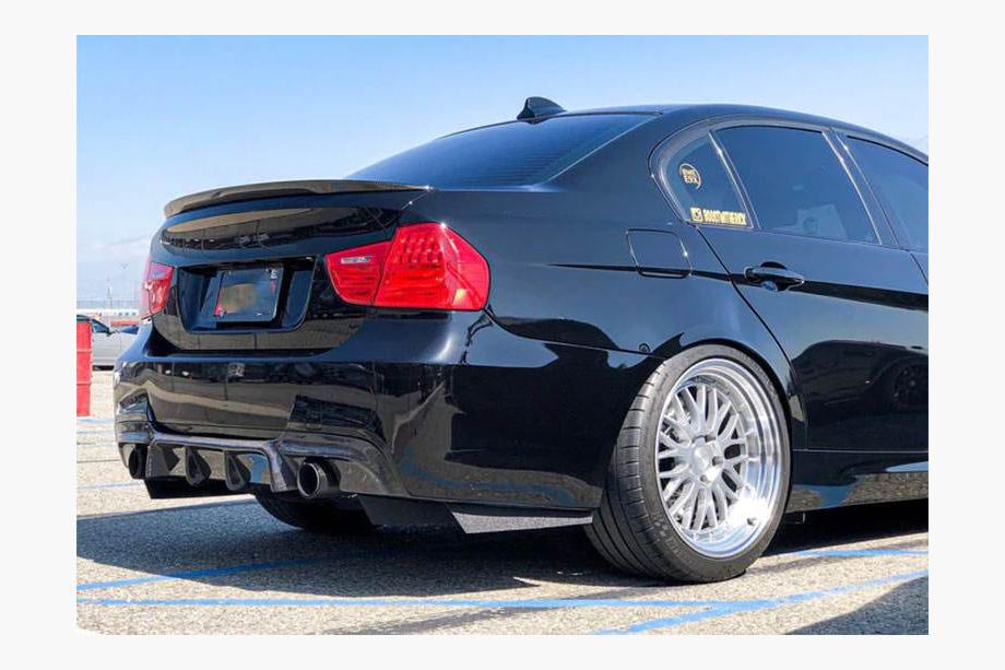 BMW 3-serie E90/E91 2005–2011 Bakre stötfångardiffusor (för E90 M-Sport, kolfiber) Foto 6