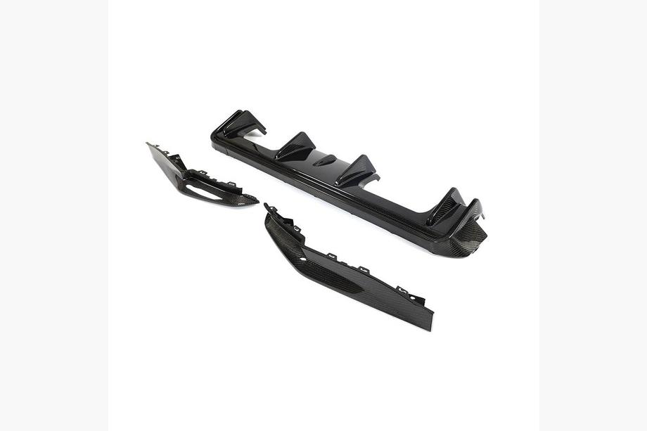 BMW 4-serien G22/23/26 2020– Bakre diffusor V5 (för G82/G83, kolfiber) Foto 5
