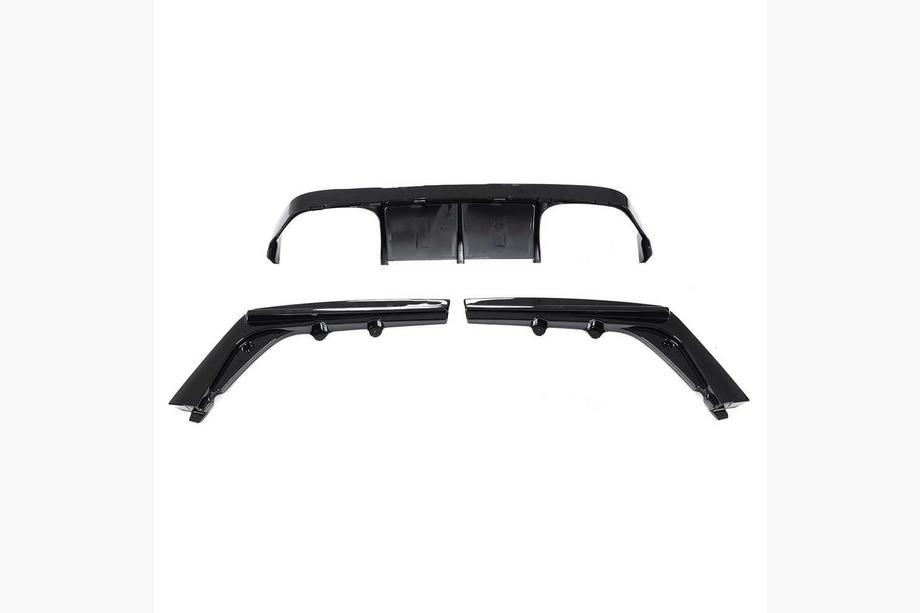 BMW 4-serie F32/F33/F36 2012–2020 Bakre stötfångardiffusor i carbon ABS V14 (för F82/F83) Foto 6