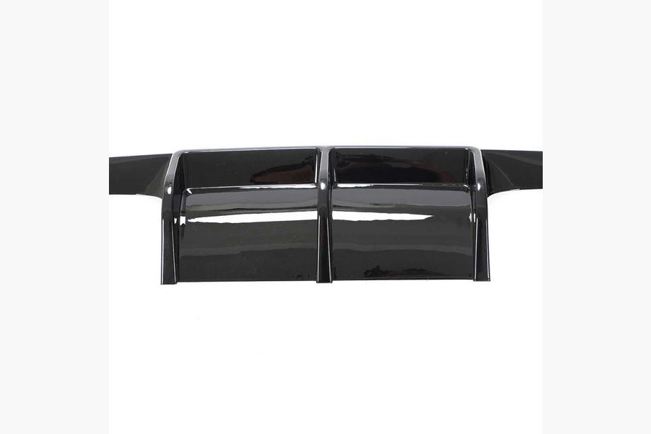 BMW 4-serie F32/F33/F36 2012–2020 Bakre stötfångardiffusor i carbon ABS V14 (för F82/F83) Foto 9