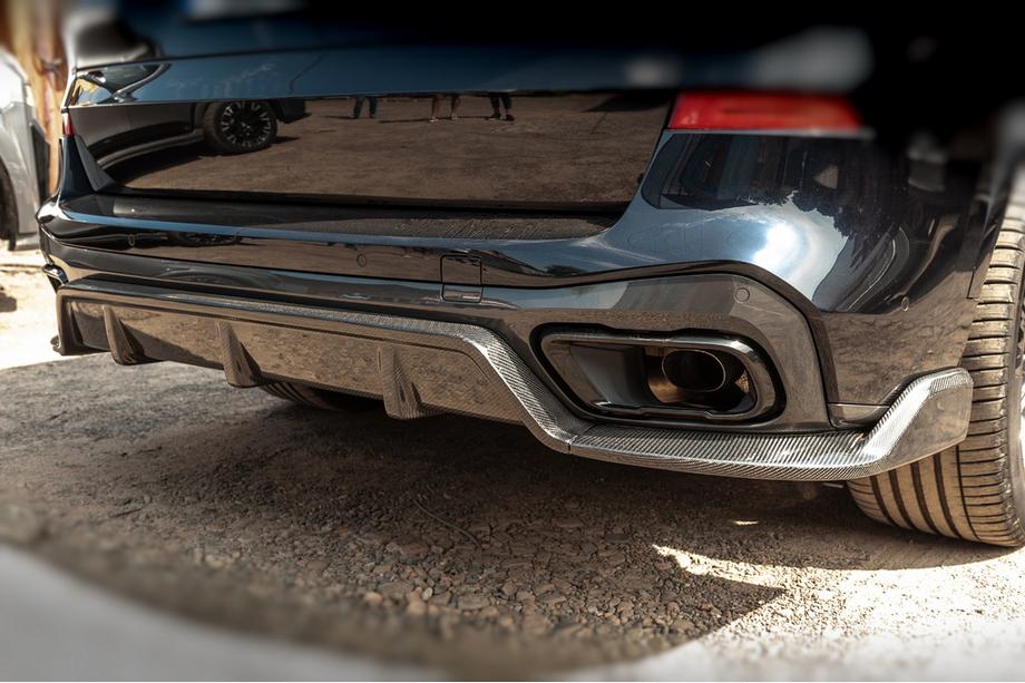 BMW X5 G05 2019–2026 Bakre stötfångardiffusor V2 (2018-2022, äkta kolfiber) Foto 1
