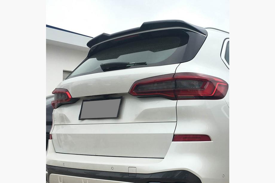 BMW X5 G05 2019–2026 Bakrutespoiler V1 (naturlig kolfiber) Image