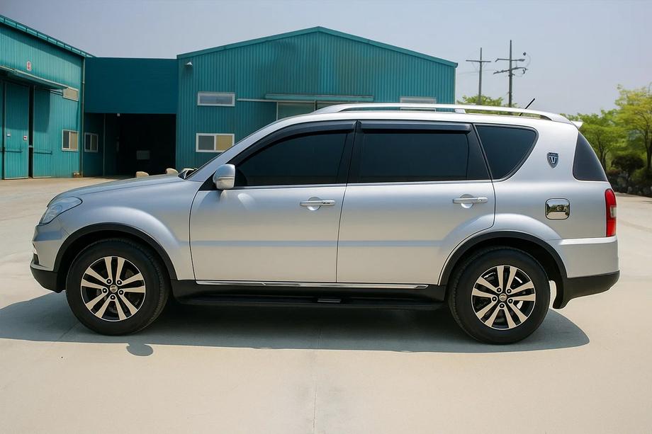 SsangYong Rexton I 2001–2017 Yttre kromlister runt rutorna (4 st, rostfritt stål) Carmos - turkiskt stål Foto 3