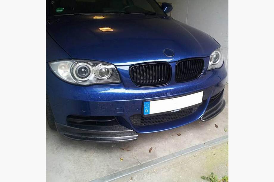 BMW 1-serie E81/E82/E87/E88 2004–2011 Flaps till främre stötfångare Flap (för E82/E88 M-Sport, kolfiber) Foto 2