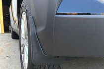 Hyundai Kona 2017–2023 Stänkskydd Premium (4 st, för bensinbilar) foto 1