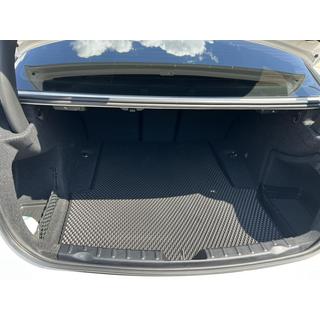 Bagagerumsmatta för F30, fyrhjulsdrift, svart BMW 3-serien F30/F31 2012–2019 foto 1