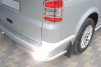 Volkswagen T5 Caravelle 2004–2010 Bakre hörn AK003 (2 st, rostfritt) foto 11