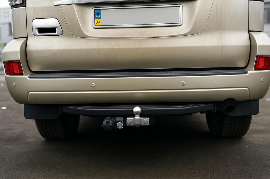 Toyota Land Cruiser Prado 120 2002–2009 Kåpa till bakluckans handtag (rostfritt stål) Foto 3