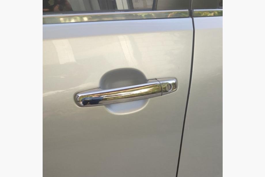 Suzuki Grand Vitara 2005–2017 Handtagsskydd (5 st, rostfritt stål, utan chip) Foto 4