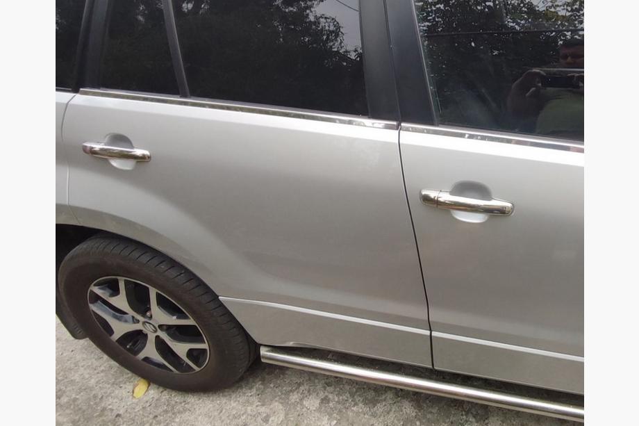 Suzuki Grand Vitara 2005–2017 Handtagsskydd (5 st, rostfritt stål, utan chip) Foto 3