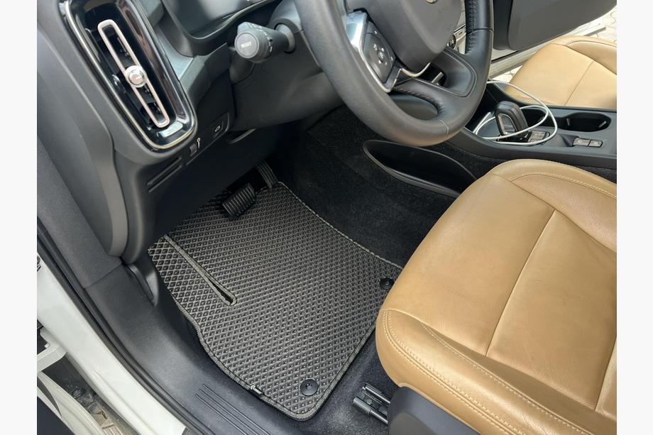 Volvo XC40 2018– EVA-bilmattor (grå) Image