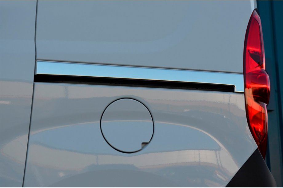 Opel Combo 2012–2018 Rostfri list under skjutdörr (2 st) Image
