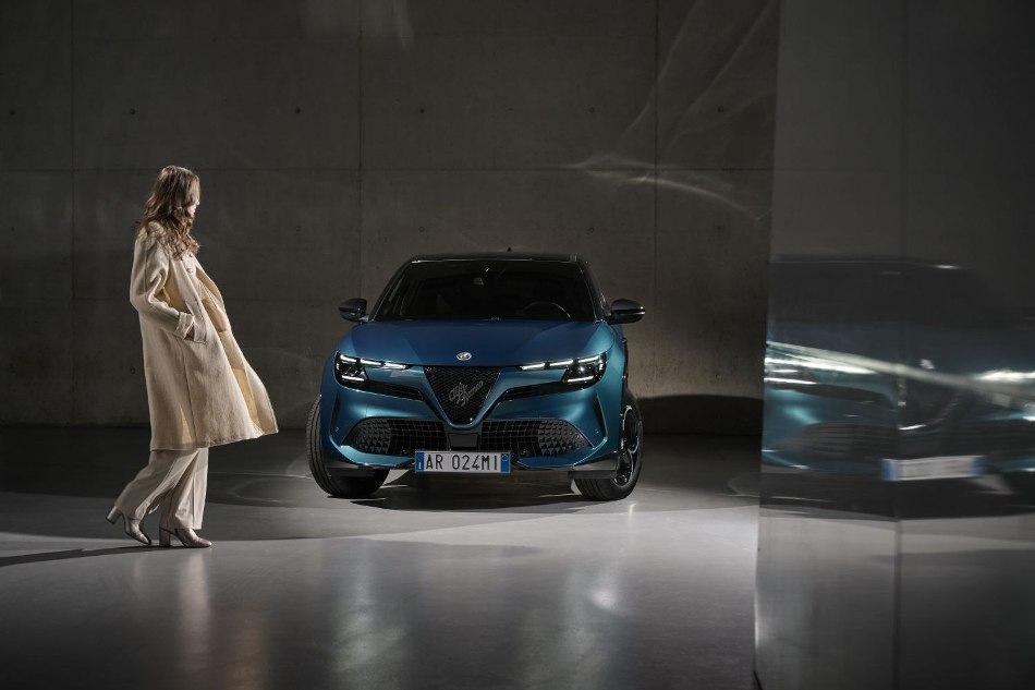 Alfa Romeo Junior Hybrid: test av crossover