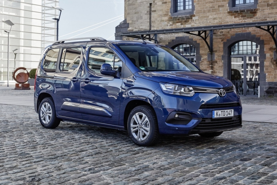 Test av Toyota Proace City Verso: kompakt minibuss för olika behov