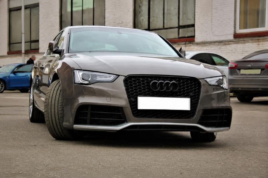 Audi A5 2007–2015 Främre stötfångare RS-Style (2011-2015) Foto 1