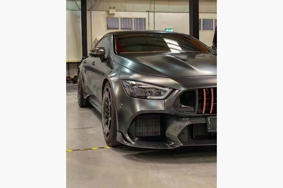 Mercedes AMG GT 4 X290 2018– Rocket 900 Carbon bodykit-kit (2018-2022) Image