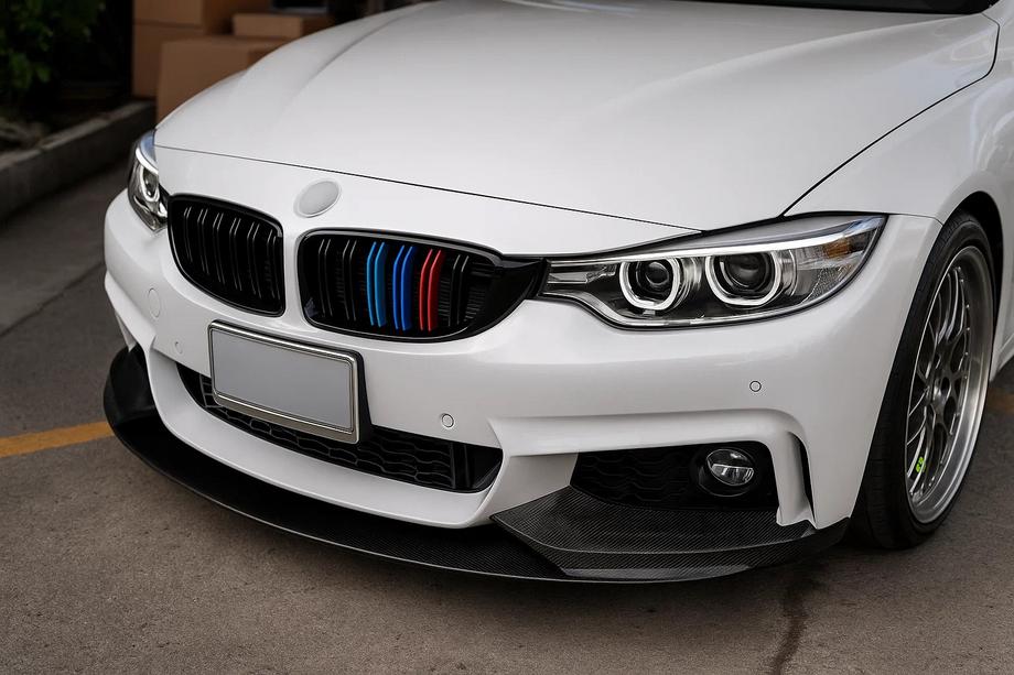 BMW 3-serien F30/F31 2012–2019 BMW njurgrillar M-Look (för M3 F80, M-Color) Image