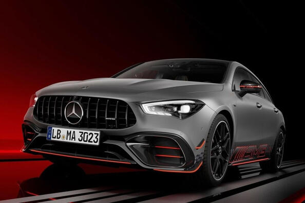 Test av den uppdaterade Mercedes-Benz CLA Shooting Brake (X118)