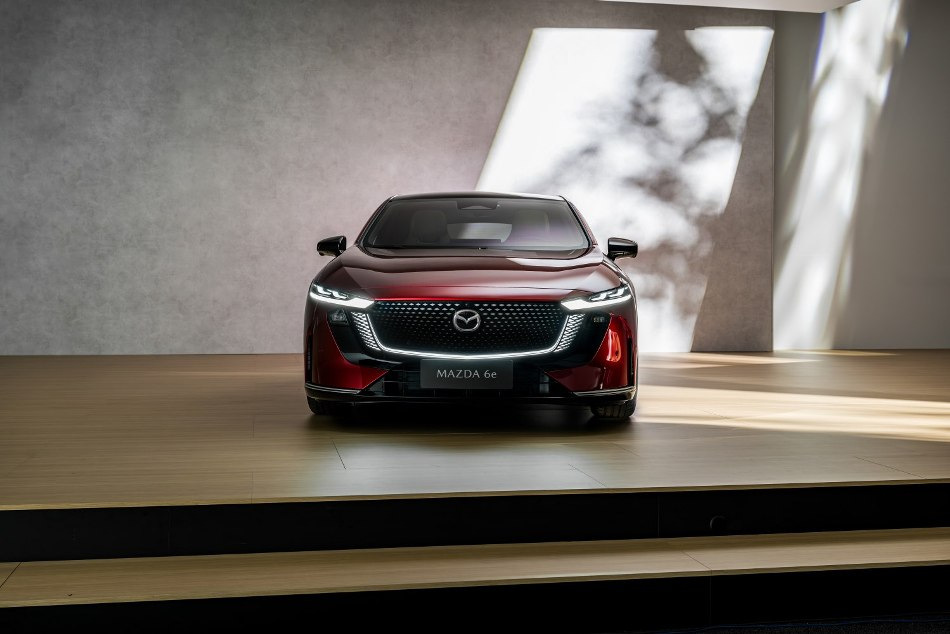 Test av den nya elbilen Mazda 6e