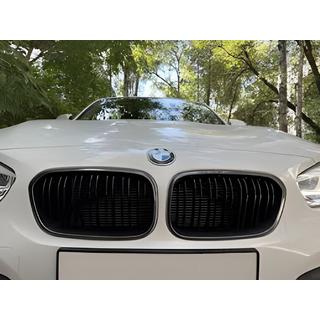 M-Look njurgaller (2015-2019, blanksvart med kromkant) BMW 1-serien F20/F21 2011–2019 foto 1