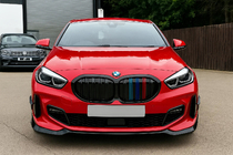 BMW 1-serien F40 2019–2024 M-Look njurgaller (M-Color) foto 1