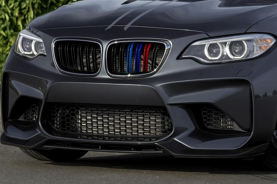BMW 2-serien F22/F23 2014–2021 Njurgaller M-Look (M-Color med kromkant) Image