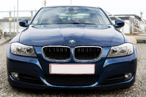 BMW 3-serie E90/E91 2005–2011 Njurgaller M-look (för E-90/91 2008-2011, blank svart med kromlist) foto 1