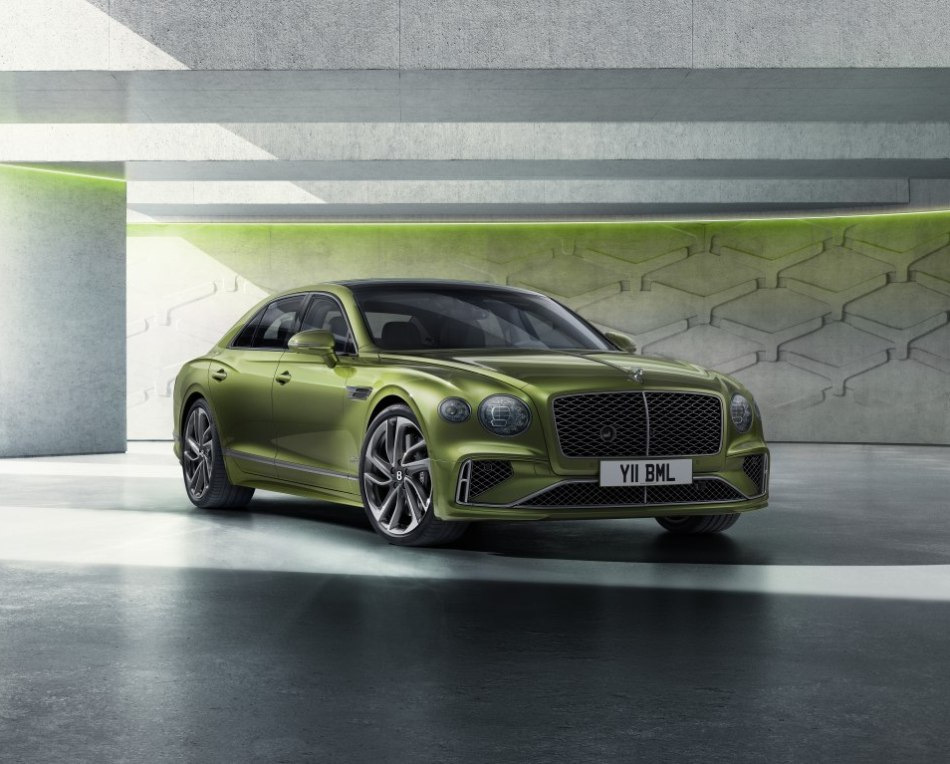 Test av lyxsedanen Bentley Flying Spur 2025