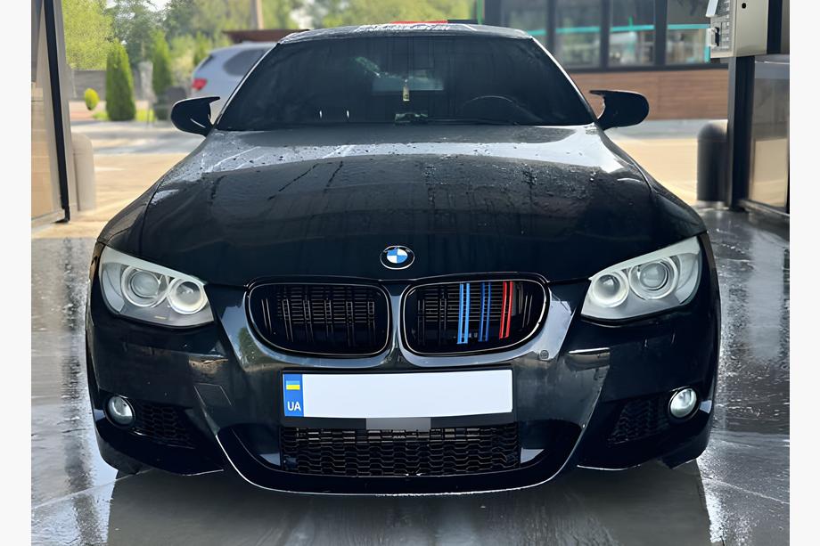 BMW 3-serien E92/E93 2006–2013 Njurgaller M-Look (för 2010-2013, M-Color) Image